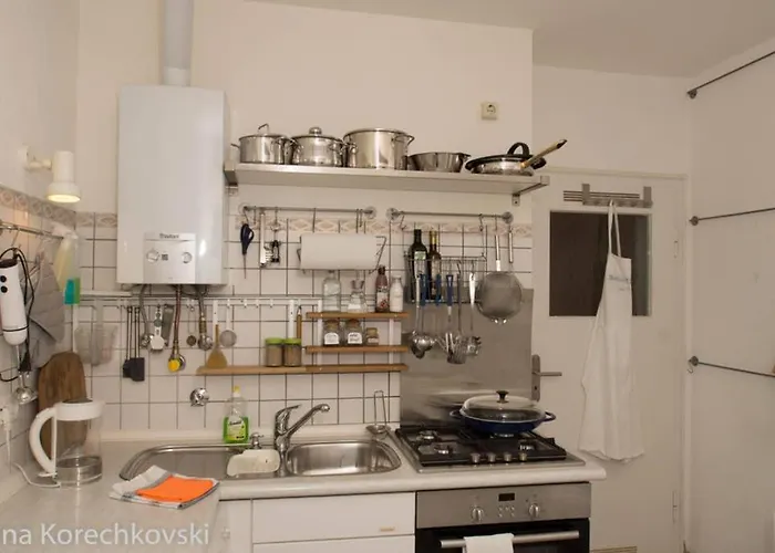 Bahnhofsnahe, Ruhige Und Sonnige 2 Zimmerwohnung Im Dichterviertel 公寓 威斯巴登