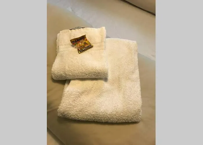 公寓 Bahnhofsnahe, Ruhige Und Sonnige 2 Zimmerwohnung Im Dichterviertel